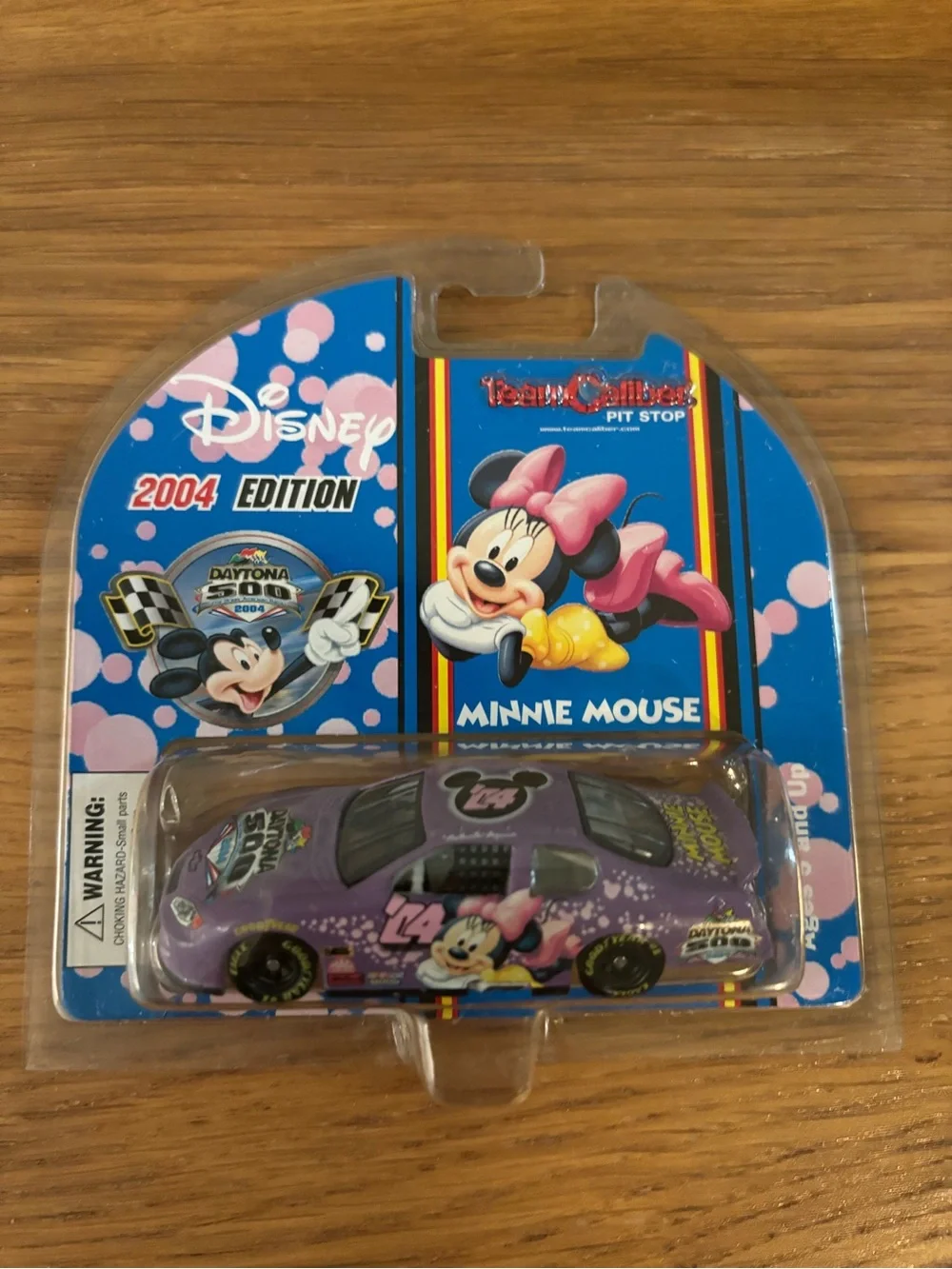 Disney 2004 Team Caliber Minnie Mouse NASCAR diecast 1/24 scale Daytona 500 NEW